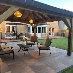 Italian Vintage Chestnut Porcelain Paving