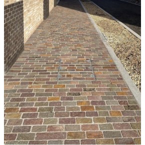 Italian Porphyry Setts 100mm mixed length