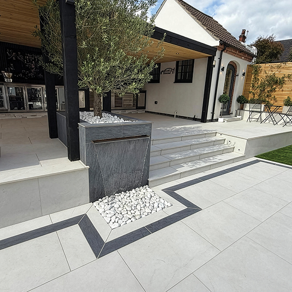 PORCELAIN PAVING