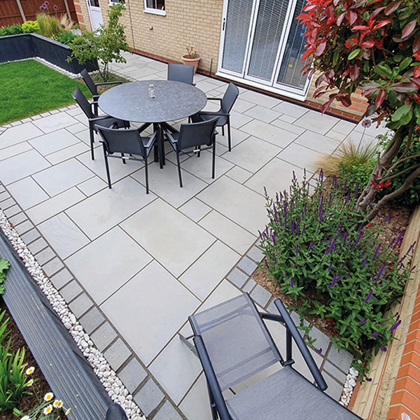 SANDSTONE PAVING